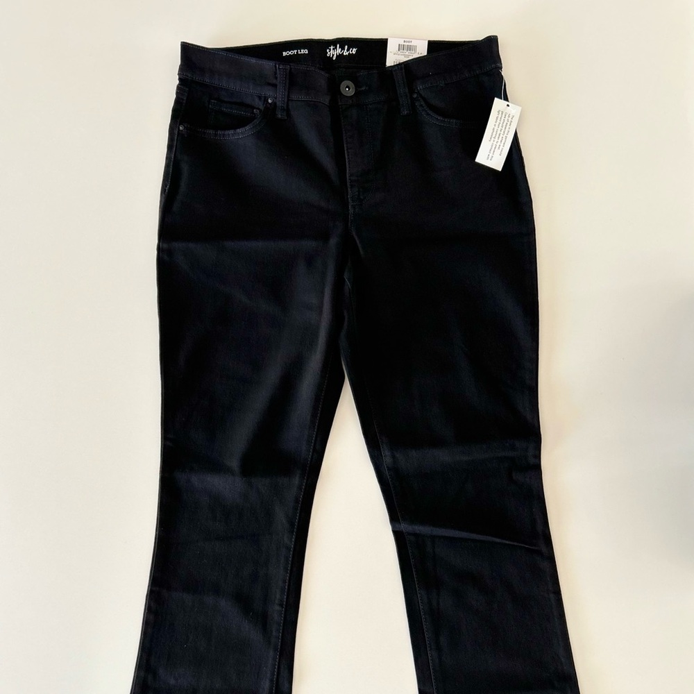 NWT - Style & Co Women’s Black Boot Leg Mid Rise Denim Jean Size 10